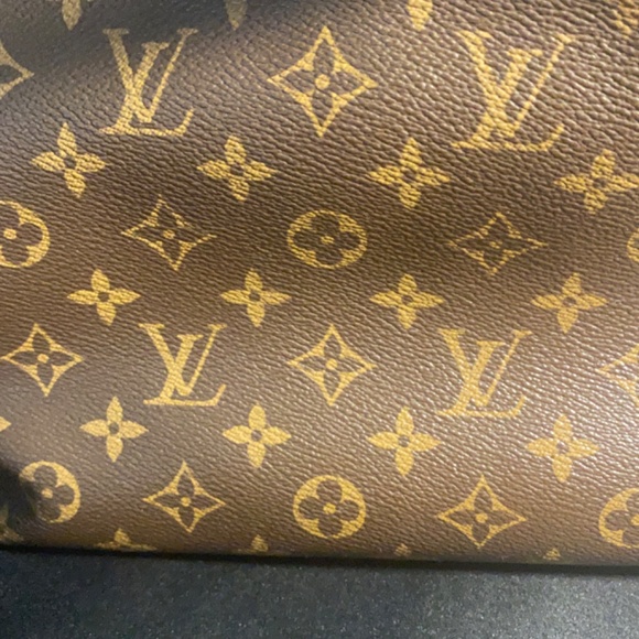 Pocket Book - Picture 11 of 14